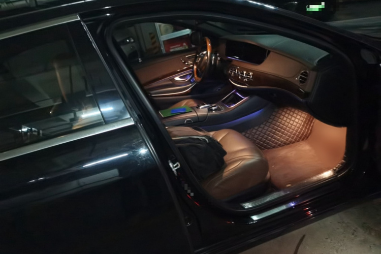 奔驰S级 2016款 S 320 L 豪华型局部细节9005