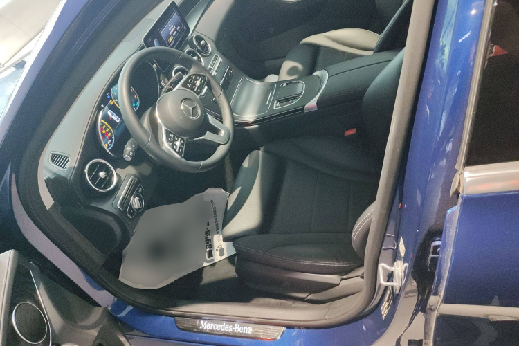 奔驰C级 2019款 改款 C 260 L 运动版中控内饰19