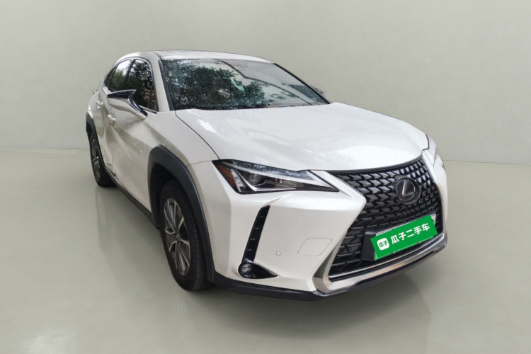 雷克萨斯UX新能源 2020款 300e 纯·悦版车身外观3