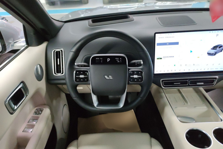 理想汽车 理想L9 2024款 Ultra中控内饰13