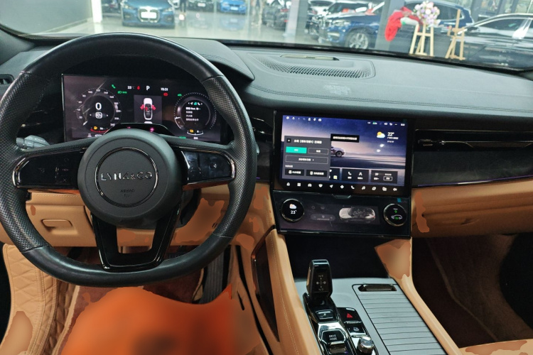 领克09 EM-P 2021款 2.0T PHEV Halo 六座中控内饰12