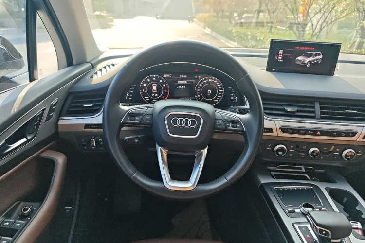 奥迪Q7 2019款 45 TFSI 舒适型局部细节13