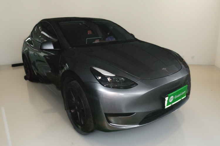 特斯拉 Model Y 2024款 后轮驱动版车身外观3