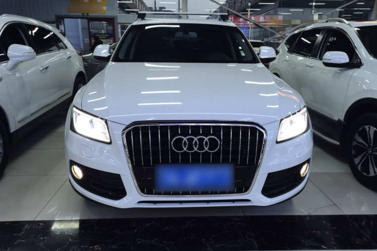 奥迪Q5 2016款 40 TFSI 进取型车身外观2