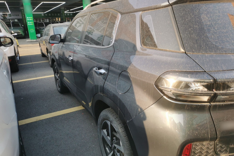 北京现代ix35 2021款 2.0L 自动两驱GLS领先版车身外观4