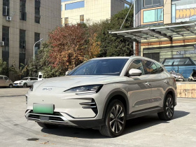 比亚迪 宋PLUS新能源 2024款 荣耀版 EV 605km 旗舰PLUS