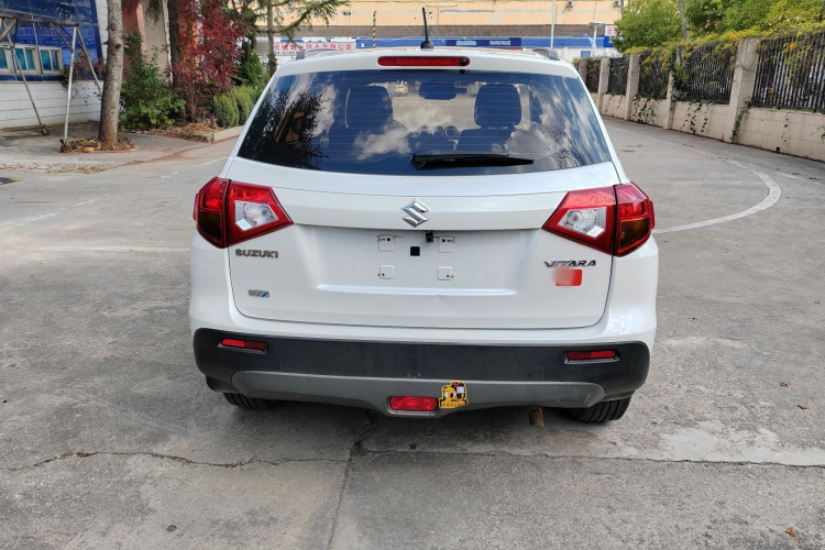 铃木 维特拉 2016款 1.6L 手动两驱进取型车身外观6006