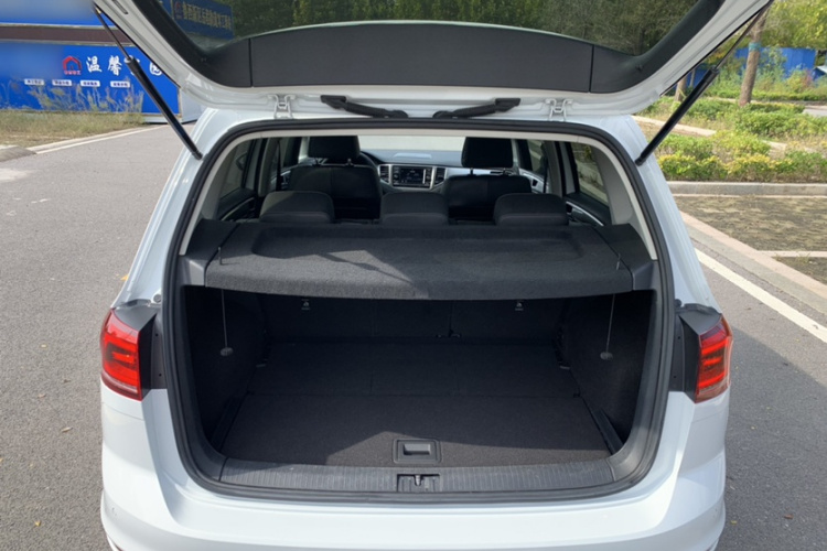 大众 高尔夫·嘉旅 2019款 280TSI 自动好奇型 国V局部细节23