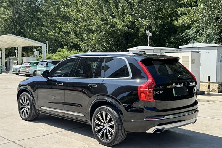 沃尔沃XC90新能源 2021款 E驱混动 T8 智尊豪华版 7座车身外观6003