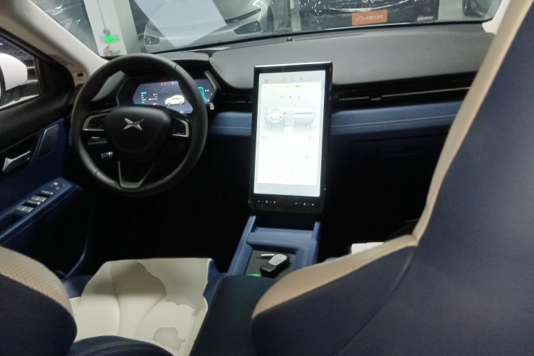 小鹏G3 2022款 G3i 460N中控内饰7002