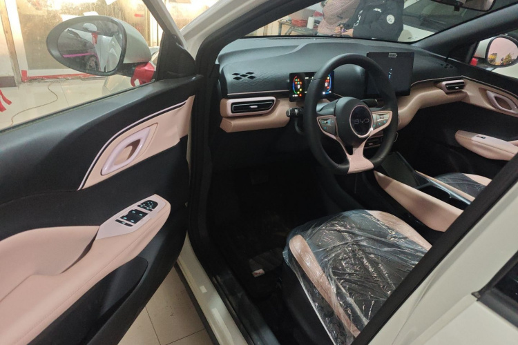 比亚迪 海鸥 2025款 智驾版 305km 活力版中控内饰7003