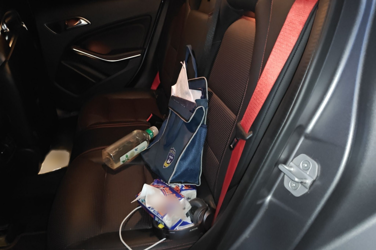 奔驰A级AMG(进口) 2017款 改款 AMG A 45 4MATIC中控内饰7004