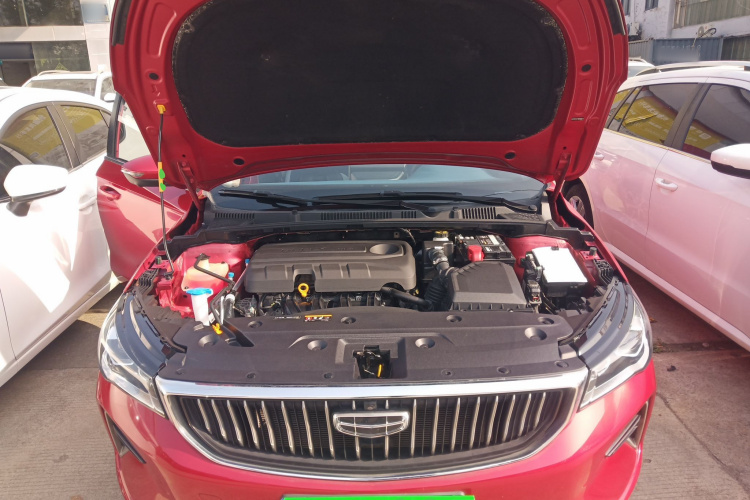 吉利汽车 帝豪 2022款 第4代 1.5L CVT旗舰型机舱底盘24