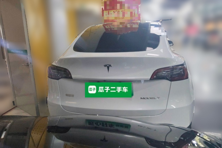 特斯拉 Model Y 2022款 改款 后轮驱动版车身外观6