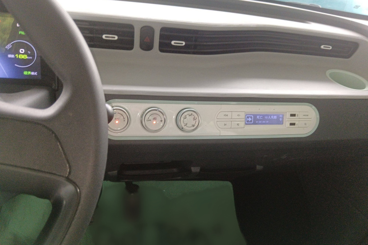 五菱汽车 宏光MINIEV 2021款 马卡龙臻享款 三元锂局部细节16