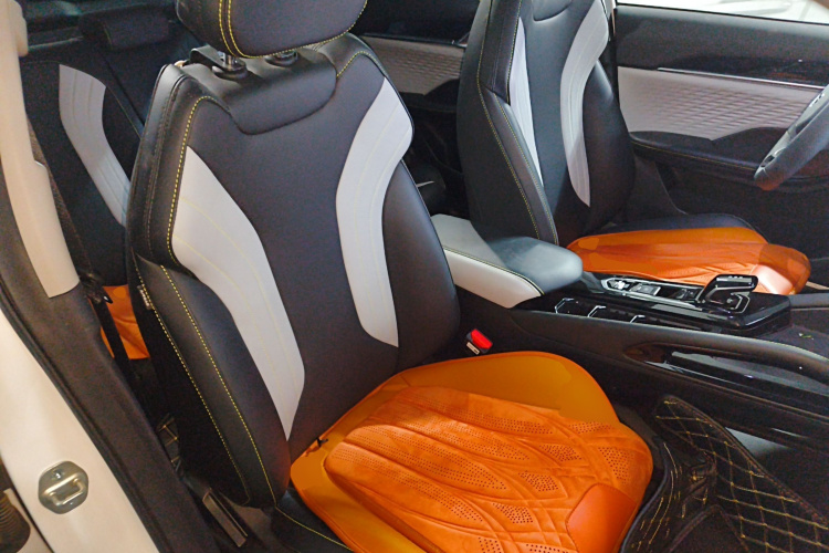 吉利汽车 2023款 缤越COOL 1.5TD DCT冠军版局部细节41