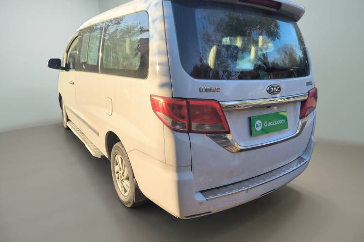 江淮瑞风 瑞风M4 2016款 2.0L 手动豪华智能型车身外观5