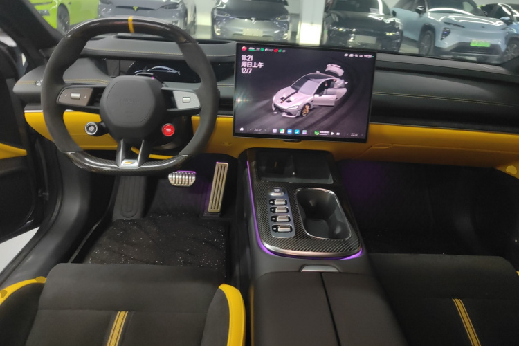 小米汽车 小米SU7 Ultra 2025款 Ultra中控内饰7002