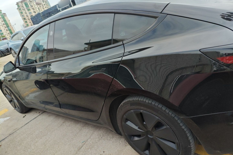 特斯拉 Model 3 2023款 后轮驱动版车身外观6003