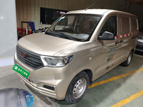 五菱汽车 五菱宏光V 2022款 1.5L劲取版封窗车电动助力LAR