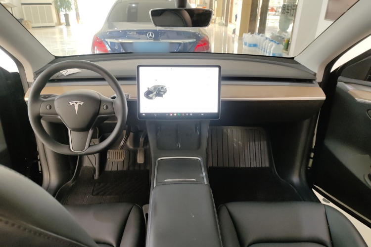 特斯拉 Model Y 2021款 长续航全轮驱动版 3D7中控内饰7002