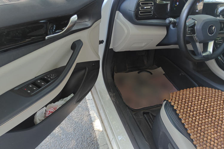 比亚迪 秦PLUS 2023款 冠军版 DM-i 55KM领先型中控内饰20