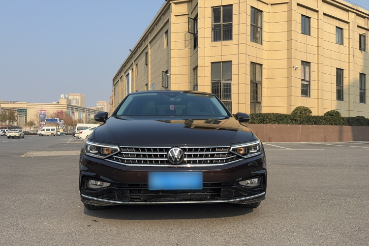 大众 迈腾 2023款 200万辆纪念版 330TSI DSG豪华型车身外观6001