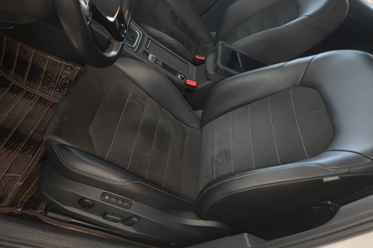 大众 高尔夫 2020款 挚爱版 280TSI DSG豪华型局部细节19