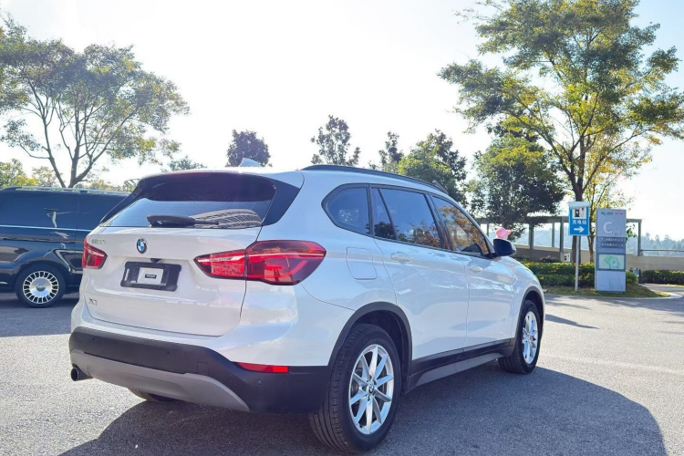 宝马X1 2018款 sDrive18Li 时尚型车身外观6003