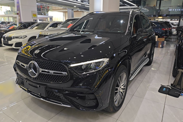 奔驰GLC 2023款 GLC 300 L 4MATIC 动感型 5座车身外观1