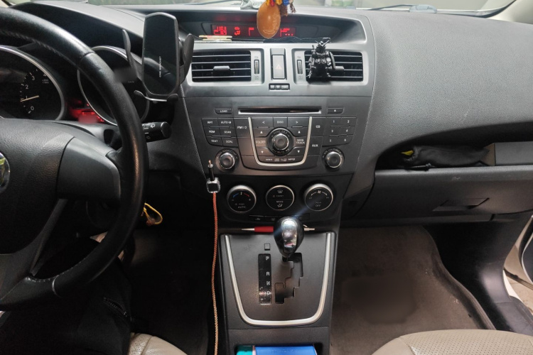 马自达5 2011款 2.0L 自动豪华型局部细节16