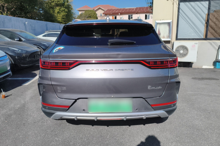 比亚迪 宋PLUS新能源 2021款 EV 旗舰型车身外观6