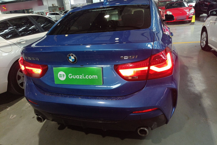 宝马1系 2020款 120i M运动套装车身外观6004