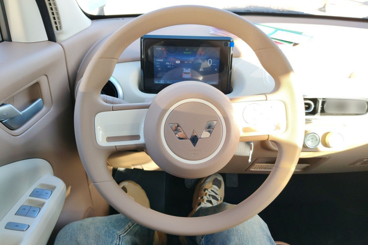 五菱汽车 宏光MINIEV 2025款 四门版 进阶款中控内饰13