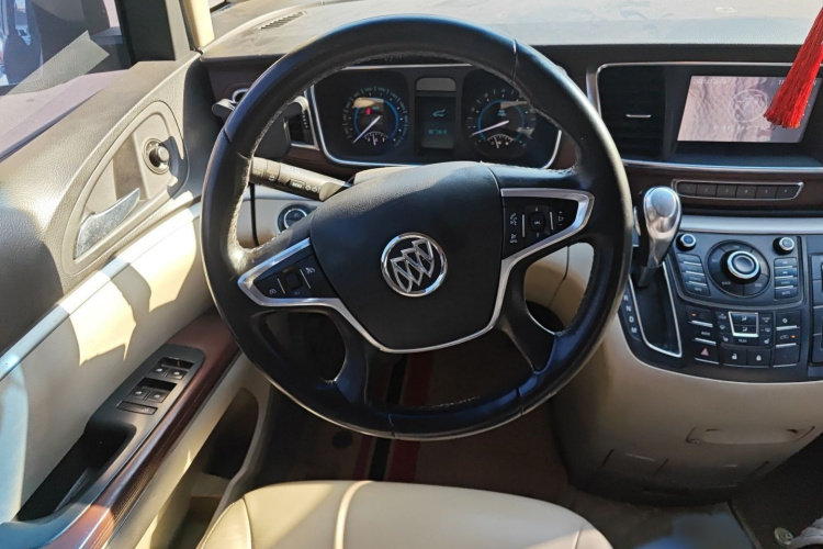 别克GL8 2014款 3.0L GT豪华商务豪雅版局部细节13