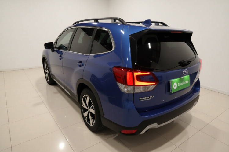 斯巴鲁 森林人 2021款 2.0i 智擎旗舰版EyeSight车身外观5