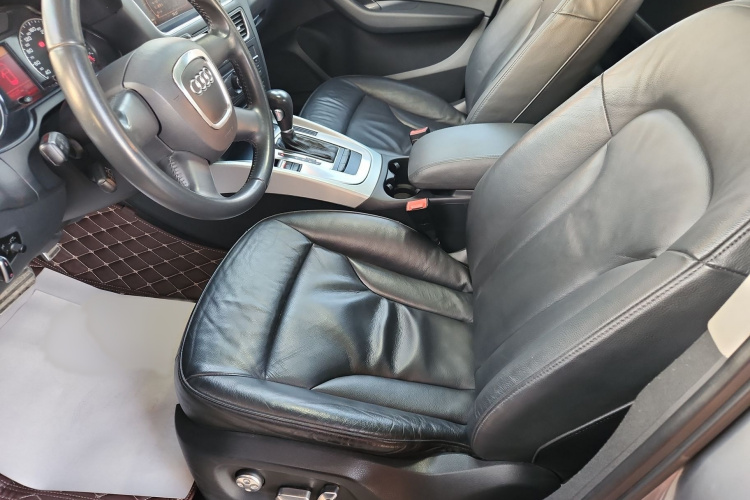 奥迪Q5 2011款 2.0TFSI 技术型局部细节19