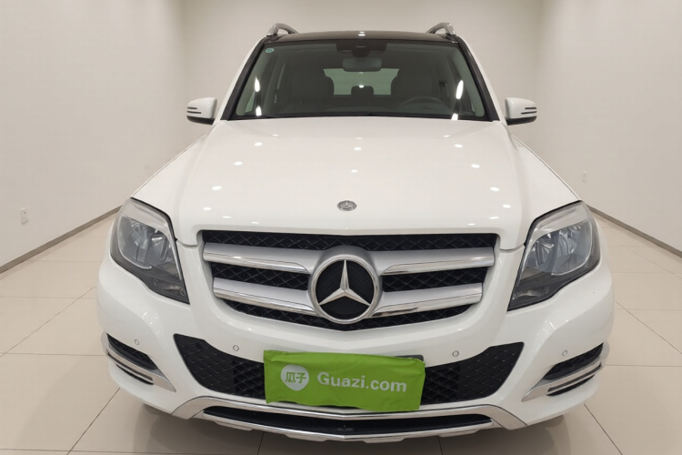 奔驰GLK级 2013款 GLK 300 4MATIC 动感天窗型车身外观2