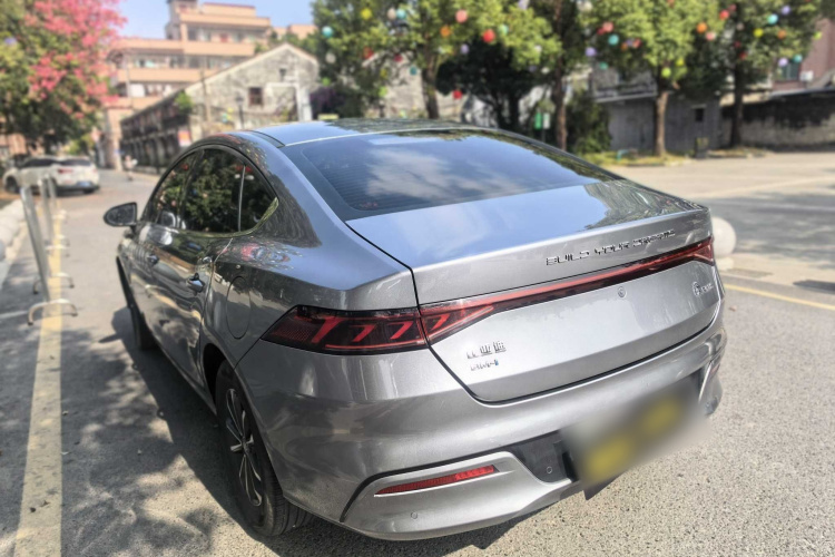 比亚迪 秦PLUS 2023款 冠军版 DM-i 55KM领先型车身外观6003