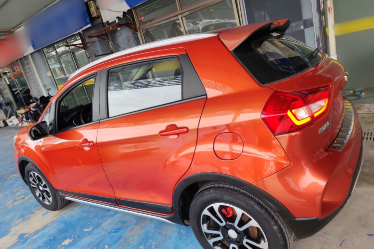 吉利汽车 远景X3 2017款 1.5L 自动尊贵型车身外观4