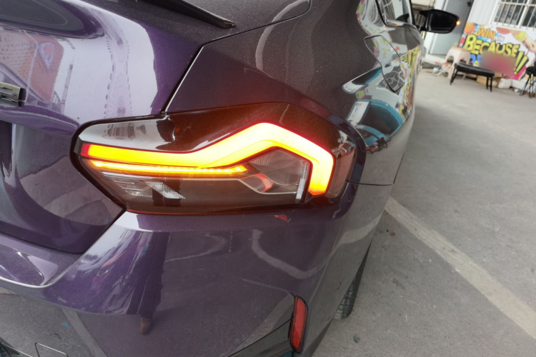 宝马2系(进口) 2023款 M240i车身外观9