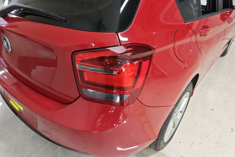 宝马1系(进口) 2013款 改款 118i 运动型车身外观6006