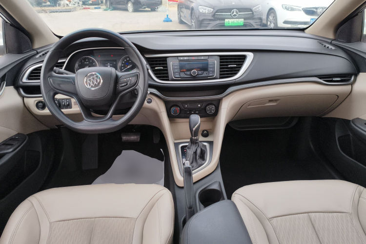 别克 英朗 2016款 15N 自动精英型中控内饰12