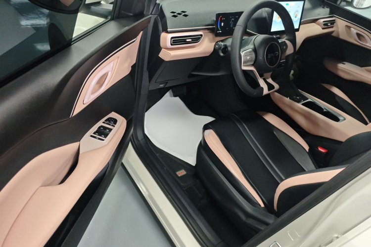 比亚迪 海鸥 2025款 305km 活力版中控内饰20