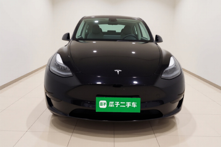 特斯拉 Model Y 2023款 后轮驱动版车身外观2