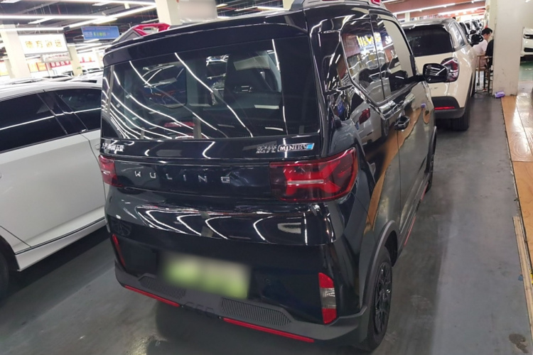 五菱汽车 宏光MINIEV 2022款 GAMEBOY 200km 玩咖款 磷酸铁锂车身外观6005