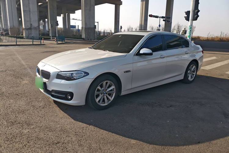 宝马5系 2014款 520Li 典雅型车身外观4