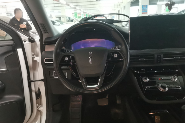 林肯 冒险家新能源 2021款 PHEV 四驱e享版中控内饰13