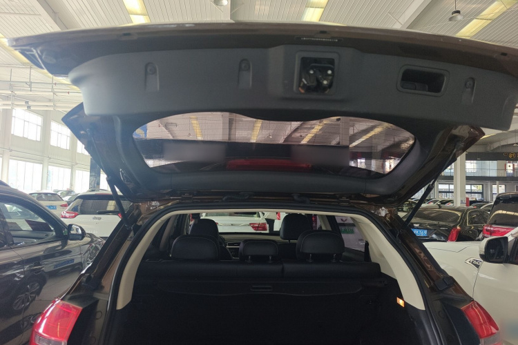 吉利汽车 博越 2016款 2.0L 手动智联型机舱底盘23