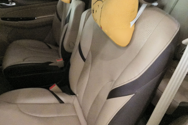 宝骏730 2017款 1.8L iAMT豪华型 7座中控内饰21